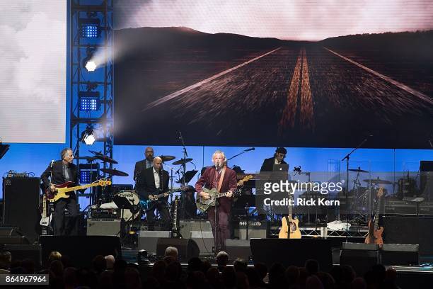 Robert Earl Keen performs onstage during the 'Deep from the Heart: The One America Appeal Concert' at Reed Arena on the campus of Texas A&M...