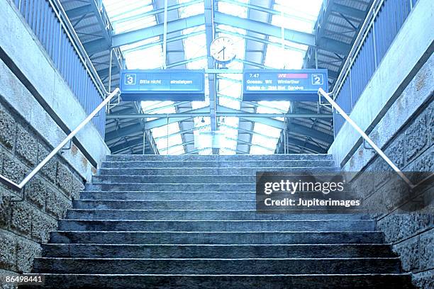 stairway in train station - canton de saint gall photos et images de collection