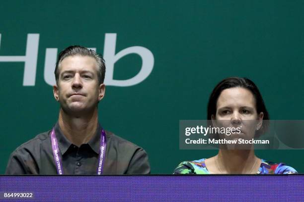 Jon Leach and Lindsay Davenport watch Venus Williams of the United States play Karolina Pliskova of Czech Republic during day 1 of the BNP Paribas...