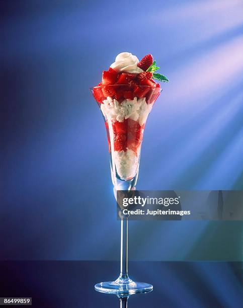 strawberry parfait with meringue - parfait stock pictures, royalty-free photos & images