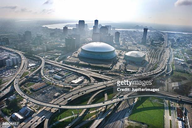 aerial view of downtown new orleans, louisiana - new orleans stock pictures, royalty-free photos & images