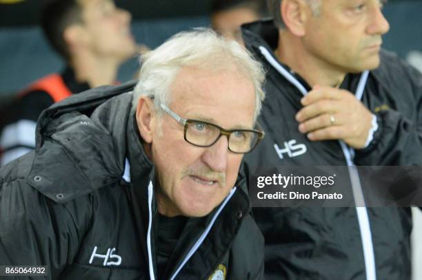 Head coach of Udinese Luigi Del Neri looks on during the Serie A match between Udinese Calcio and Juventus at Stadio Friuli on October 22, 2017 in...