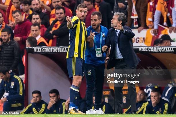 Coach Aykut Kocaman of Fenerbahce SK give instructions to Vincent Janssen of Fenerbahce SK during the Turkish Spor Toto Super Lig football match...