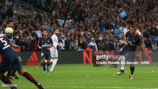 Luiz Gustavo of Marseille scores a goal to make it 1-0 during the Ligue 1 match between Olympique Marseille and Paris Saint Germain at Stade...