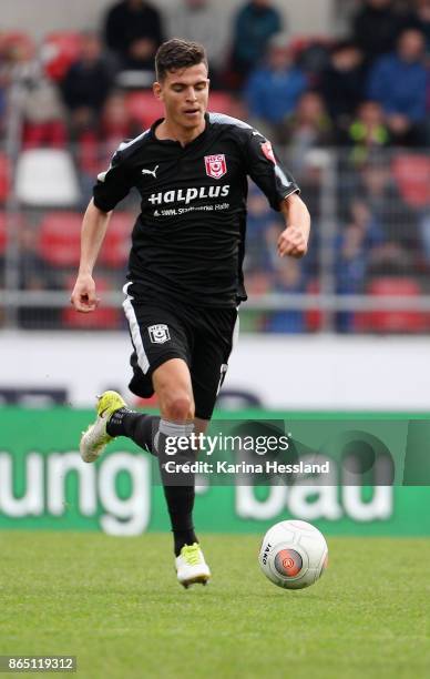 Tobias Schilk of Halle during the 3.Liga match between FC Rot-Weiss Erfurt and Hallescher FC at Arena Erfurt on October 21, 2017 in Erfurt, Germany.