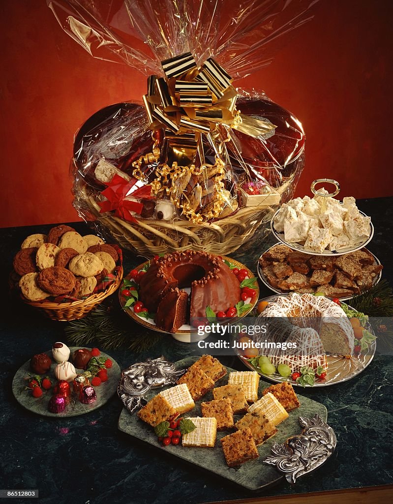 Gift basket with desserts