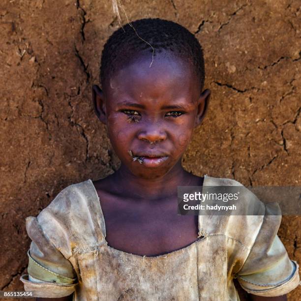 little african girl from maasai tribe, kenya, africa - poor africans stock pictures, royalty-free photos & images