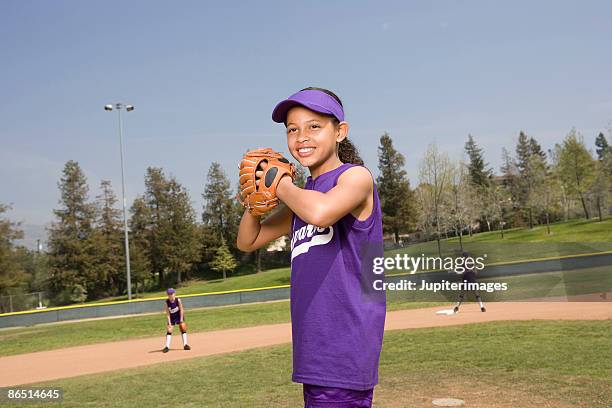 little league softball pitcher - baseball uniform foto e immagini stock