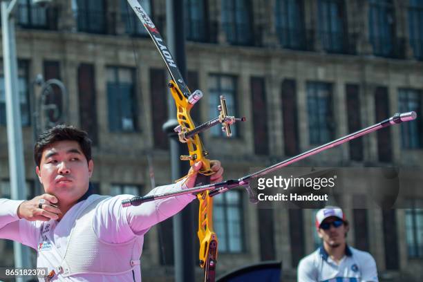 Im Dong Hyun of Korea shoots during the recurve mens final at the 2017 Hyundai World Archery Championships on October 22, 2017 in Mexico City, Mexico.
