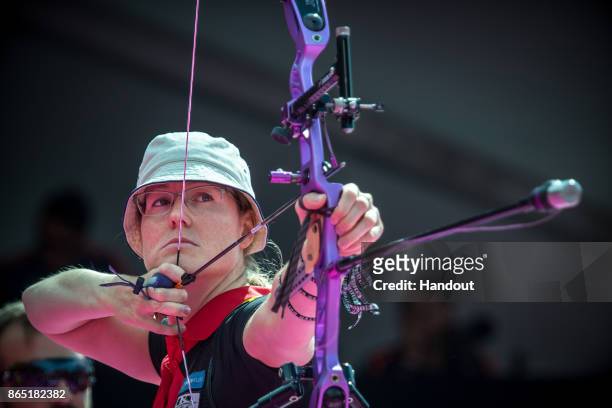 Lisa Unruh of Germany shoots during the recurve womens final at the 2017 Hyundai World Archery Championships on October 22, 2017 in Mexico City,...