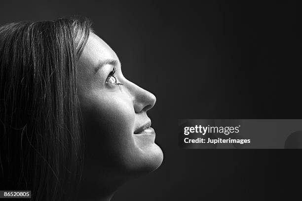 profile of woman - black and white portrait woman stockfoto's en -beelden