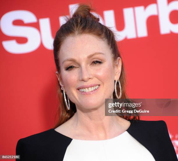 Julianne Moore arrives at the premiere of Paramount Pictures' "Suburbicon" at Regency Village Theatre on October 22, 2017 in Westwood, California.