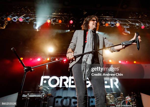 Kelly Hansen of Foreigner performs on stage at Abbotsford Centre on October 22, 2017 in Abbotsford, Canada.