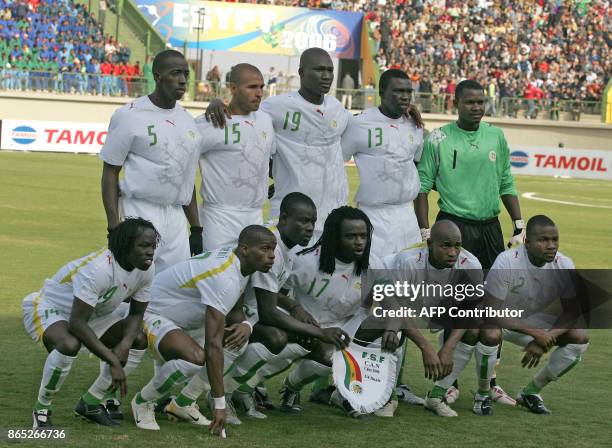 Senegal's International football team pose before their quarter-final match against Guinea for the African Nations Cup in Alexandria 03 February...