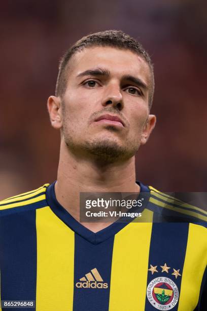 Roman Neustadter of Fenerbahce SK during the Turkish Spor Toto Super Lig football match between Galatasaray SK and Fenerbahce AS on October 22, 2017...