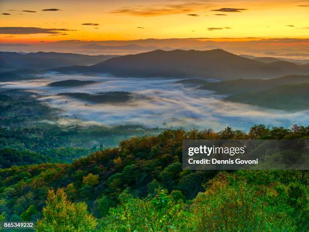 sunrise over pisgah national forest - pisgah national forest stock pictures, royalty-free photos & images