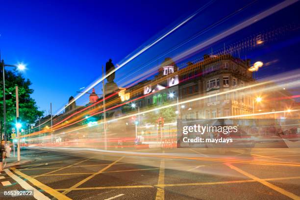 night traffic, dublin - dublin bus foto e immagini stock