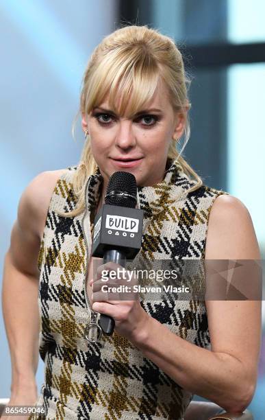 Actress/comedian Anna Faris visits Build to discuss her podcast "Unqualified" at Build Studio on October 23, 2017 in New York City.