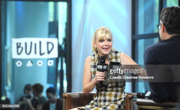 Actress Anna Faris visits Build to discuss her podcast 'Unqualified' at Build Studio on October 23, 2017 in New York City.