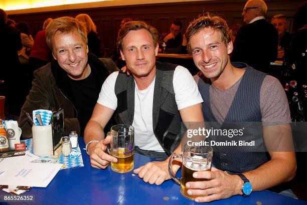 Max Mueller, Patrick Kalupa and Benedikt Blaskovic attend the Bayerischer Poetentaler 2017 at Schlachthof on October 23, 2017 in Munich, Germany.