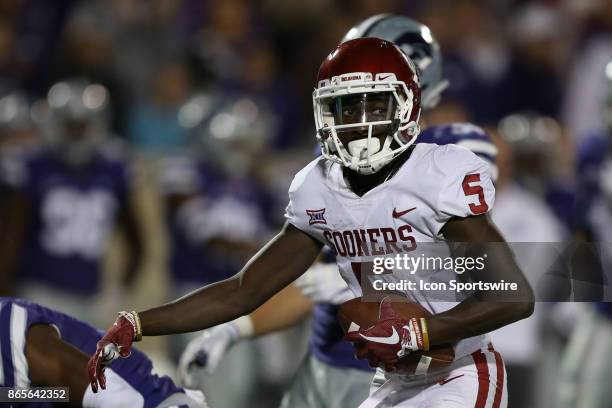 Oklahoma Sooners wide receiver Marquise Brown after a 10-yard reception with 0:24 left a Big 12 game between the Oklahoma Sooners and Kansas State...