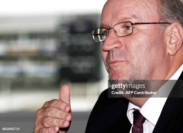 Australian umpire Darrell Hair addresses a press conference at the Oval cricket ground, in London, 28 September 2006, after Pakistan cricket captain...