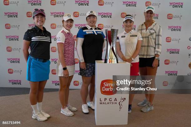 Natasha Oon of Malaysia, Kelly Tan of Malaysia, Shanshan Feng of China, So Yeon Ryu of South Korea and Anna Nordqvist of Sweden pose with the Sime...