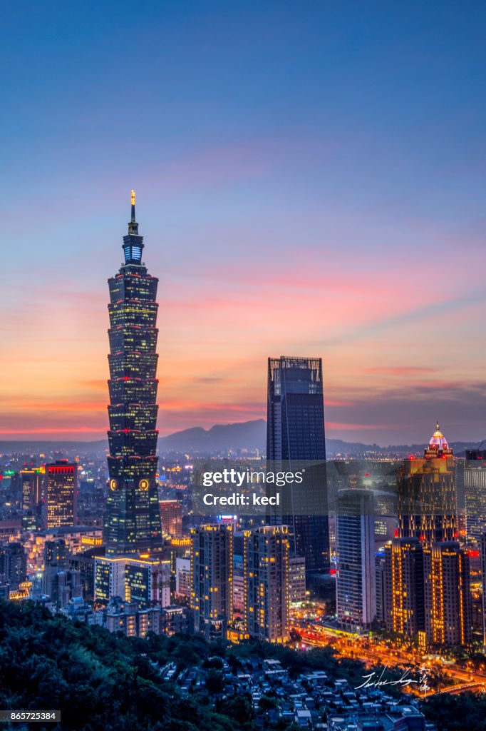 Taipei 101 Scraper