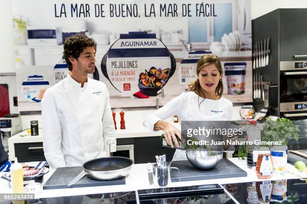 Miri de Perez-Cabrero and Jorge Brazalez attend Aguinamar showcooking at Kitchen Club on October 24, 2017 in Madrid, Spain.