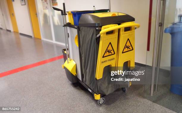 cleaning cart in a hospital - trash bag dress stock pictures, royalty-free photos & images