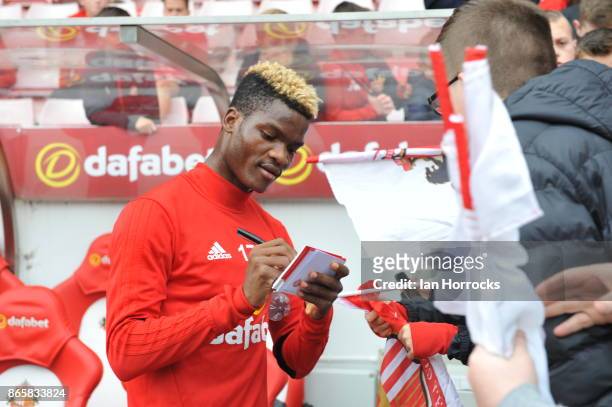 Didier N'Dong signs autographs for fans during a fans festival at The Stadium of Light on October 23, 2017 in Sunderland, England.