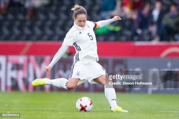 Babett Peter of Germany controls the ball during the 2019 FIFA Women's World Championship Qualifier match between Germany and Faroe Islands at...