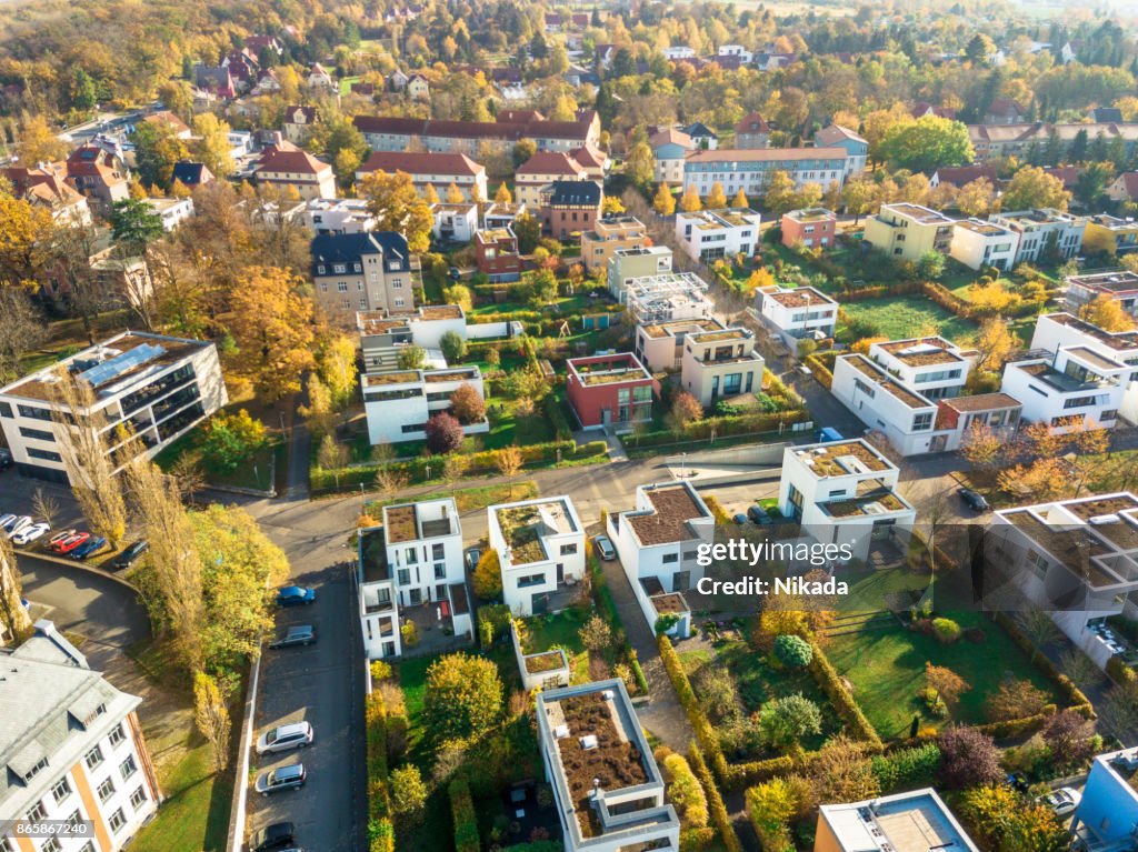 Vista aérea de casas modernas