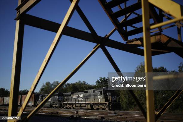 Norfolk Southern Corp. Freight train sits parked in a rail yard in Danville, Kentucky, U.S., on Tuesday, Oct. 17, 2017. Norfolk Southern Corp. Is...