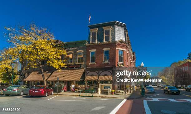 gatan hörnet-woodstock, vermont - woodstock bildbanksfoton och bilder