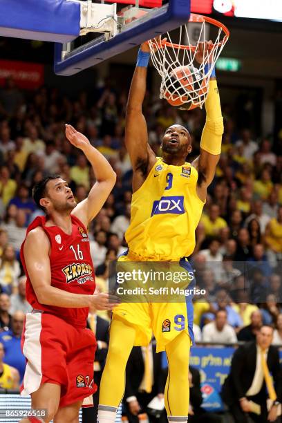 Alex Tyus, #9 of Maccabi Fox Tel Aviv competes with Kostas Papanikolaou, #16 of Olympiacos Piraeus in action during the 2017/2018 Turkish Airlines...