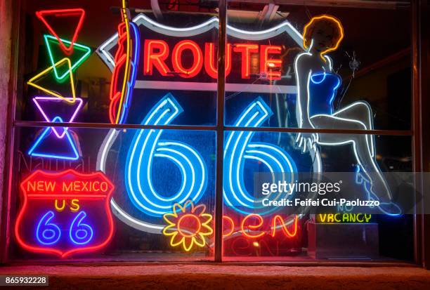neon sign at albuquerque, new mexico, usa - no vacancies stock pictures, royalty-free photos & images