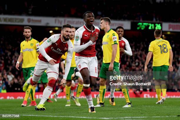 Edward Nketiah of Arsenal celebrates scoring the first Arsenal goal during the Carabao Cup Fourth Round match between Arsenal and Norwich City at...