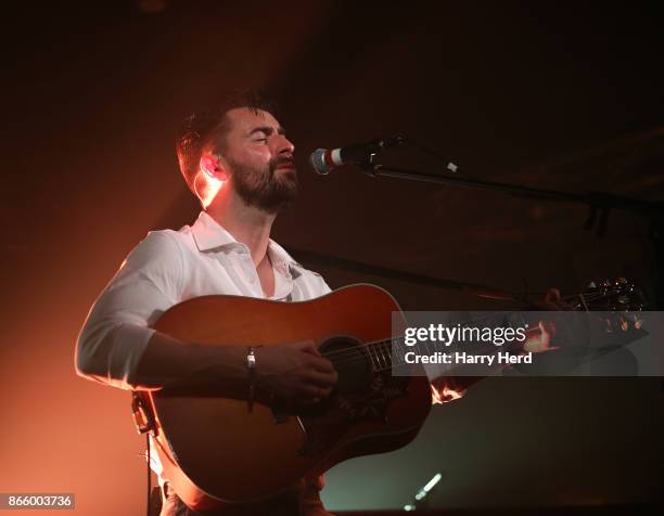 Liam Fray performs at Portsmouth Wedgewood Rooms on October 24, 2017 in Portsmouth, England.