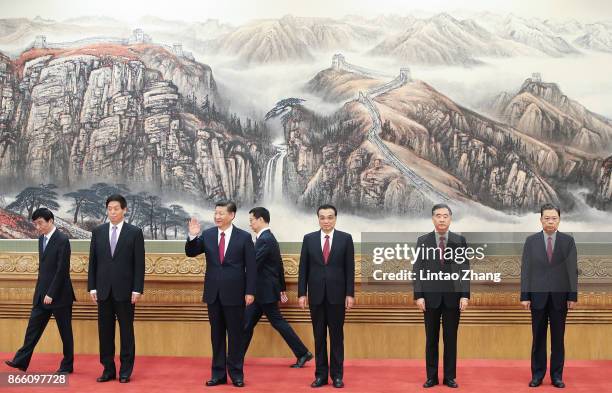 Han Zheng, Wang Huning, Li Zhanshu, Xi Jinping, Li Keqiang, Wang Yang and Zhao Leji attends the greets the media at the Great Hall of the People on...
