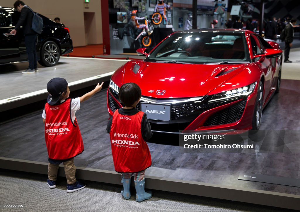 Tokyo Motor Show Begins