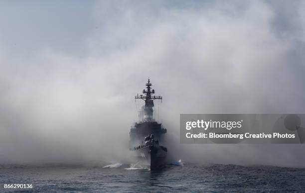 japan maritime self-defence force - maritime defence photos et images de collection