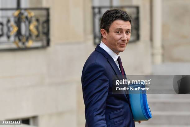 French Junior Minister for Economy Benjamin Griveaux leaves the Elysee Presidential Palace after the weekly cabinet meeting in Paris October 25, 2017.