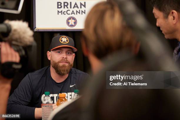 World Series Media Day: Houston Astros Brian McCann speaks with members of the press during Media Day at Dodger Stadium. Los Angeles, CA CREDIT: Al...