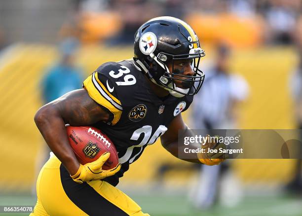 Terrell Watson of the Pittsburgh Steelers in action during the game against the Cincinnati Bengals at Heinz Field on October 22, 2017 in Pittsburgh,...