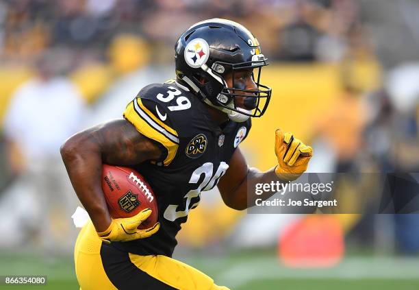 Terrell Watson of the Pittsburgh Steelers in action during the game against the Cincinnati Bengals at Heinz Field on October 22, 2017 in Pittsburgh,...