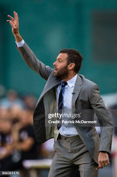 United head coach Ben Olsen gestures from the bench against New York Red Bulls in the first half of the final MLS game at RFK Stadium on October 22,...
