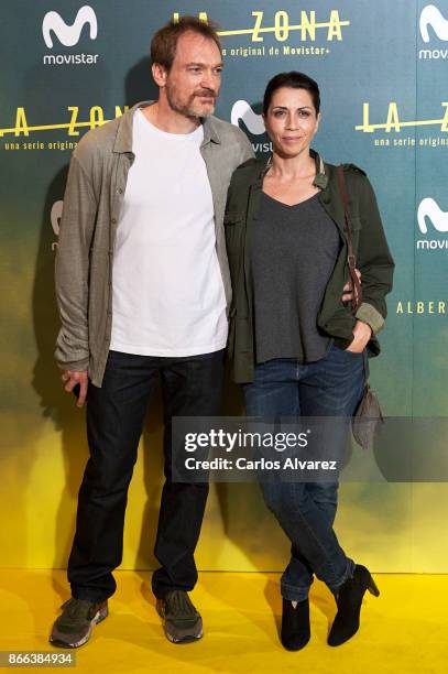 Actress Alicia Borrachero and Ben Temple attend 'La Zona' premiere at the Capitol cinema on October 25, 2017 in Madrid, Spain.