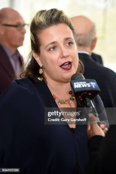 Laura Rajic Laura Raicovich Photos and Premium High Res Pictures - Getty Images