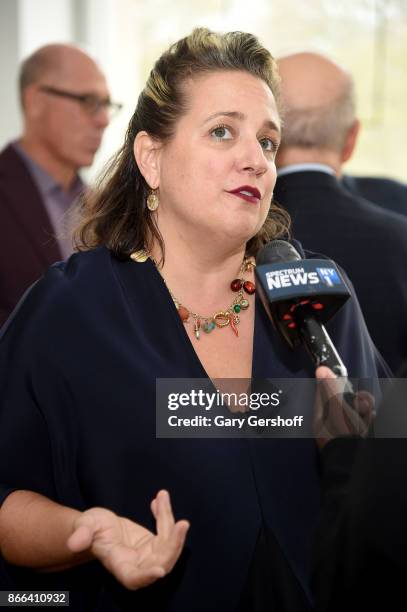 Laura Rajic Laura Raicovich Photos and Premium High Res Pictures - Getty Images